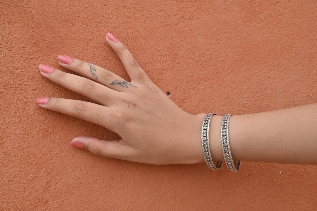 silver moonloop bangle