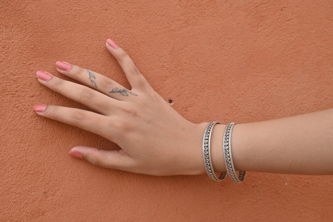 silver moonloop bangle