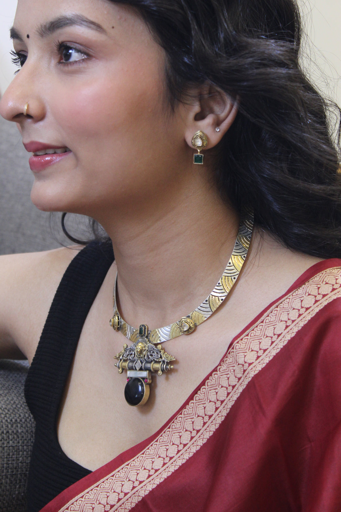 Silver Flexible Black Stone Hasli