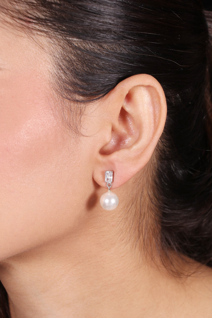 Silver Daily Wear Pearl Earrings