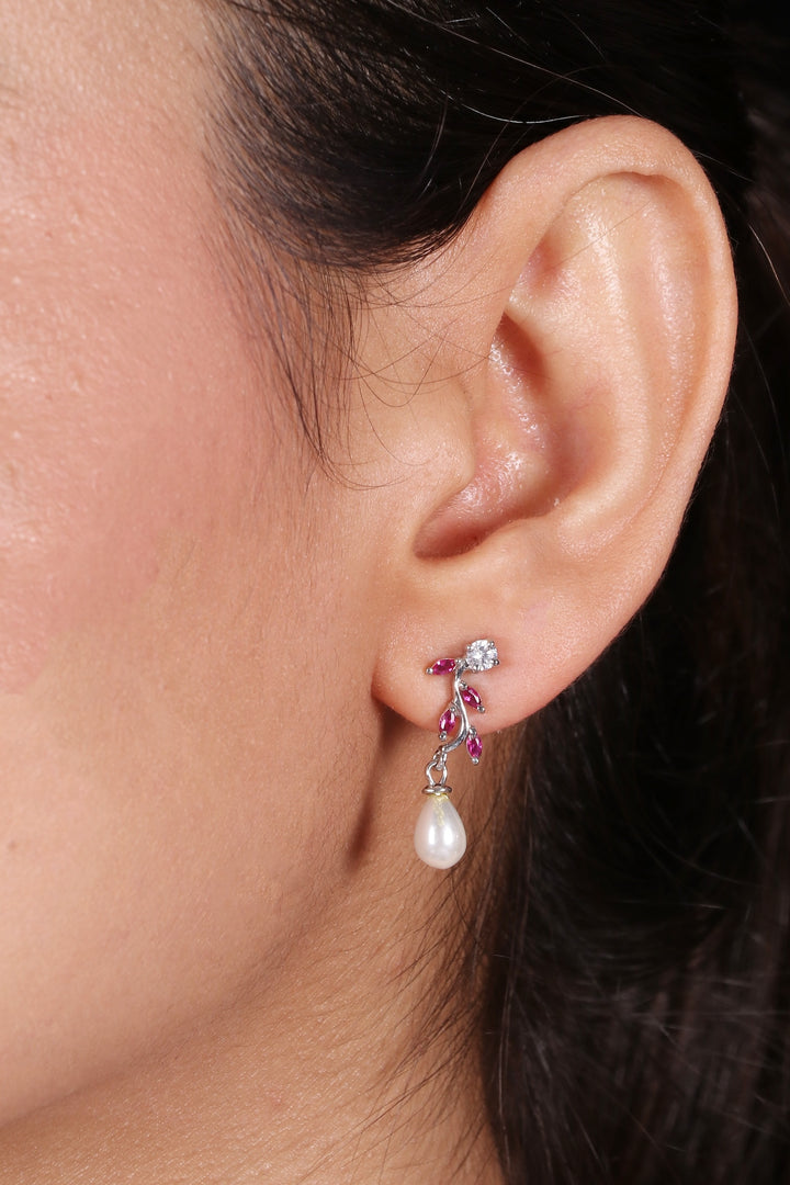 Silver Minimalist Pearl Necklace Set