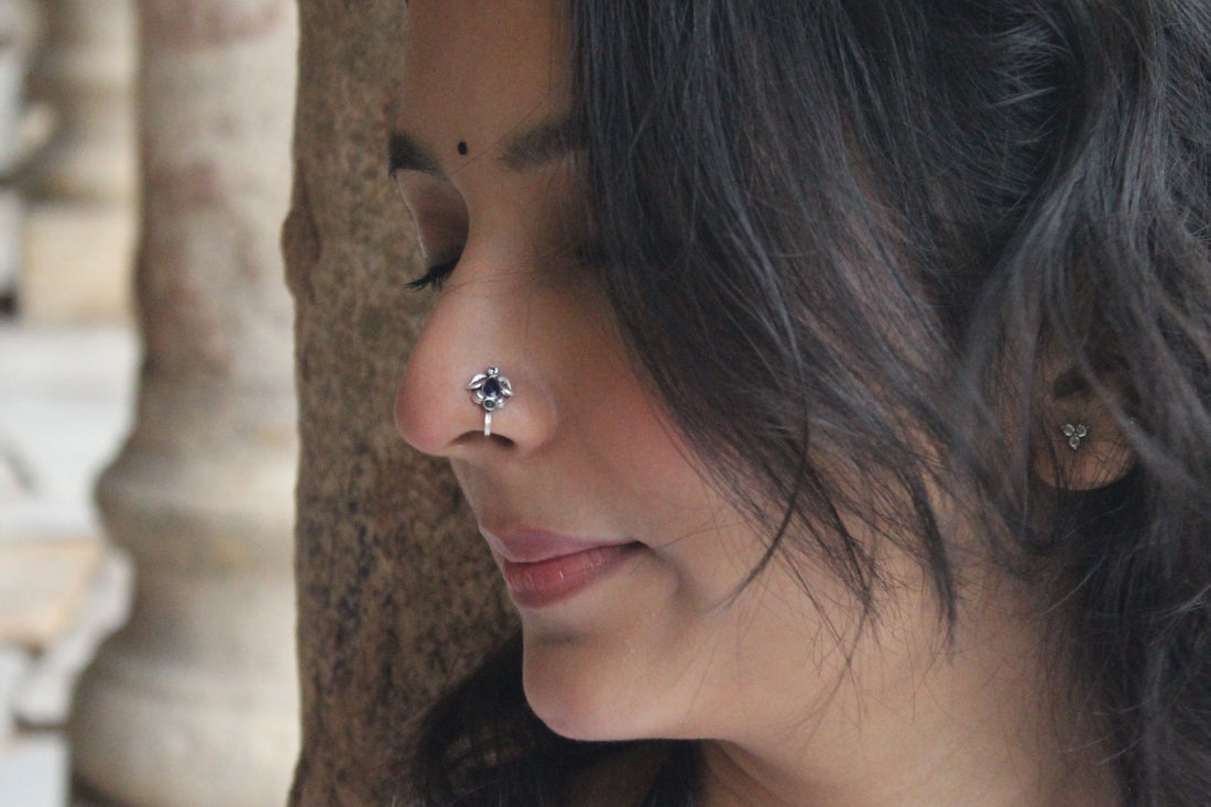 silver blue stone nosepin