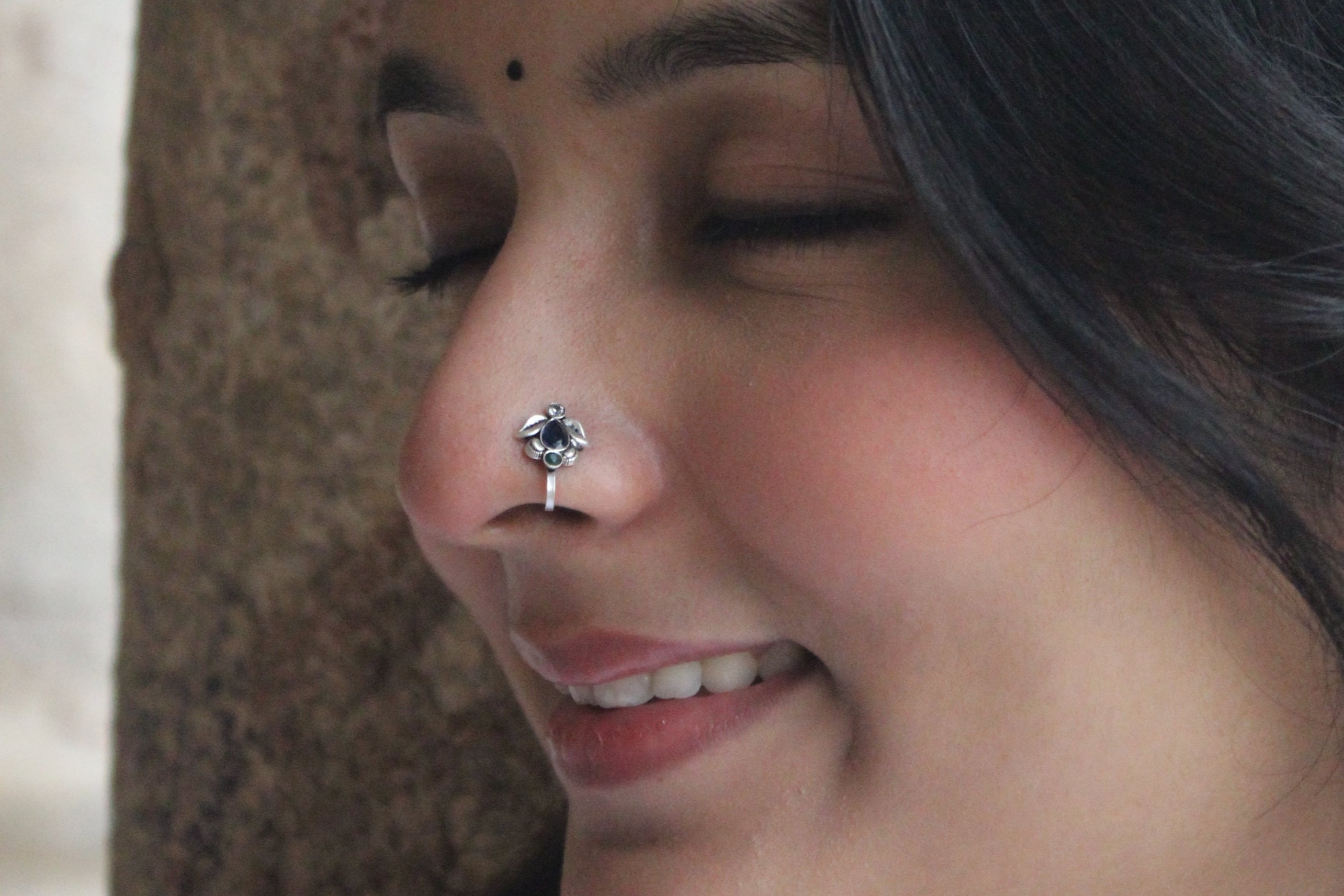 silver blue stone nosepin