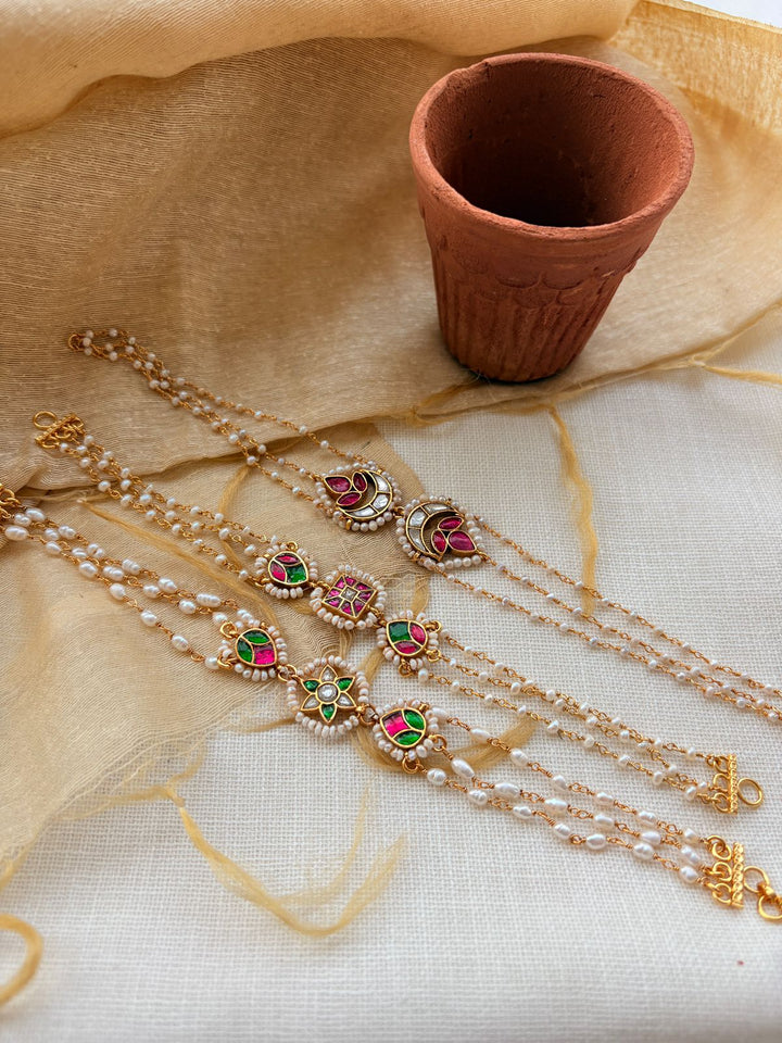 Minimal Traditional Necklace – The Perfect Blend of Elegance & Comfort