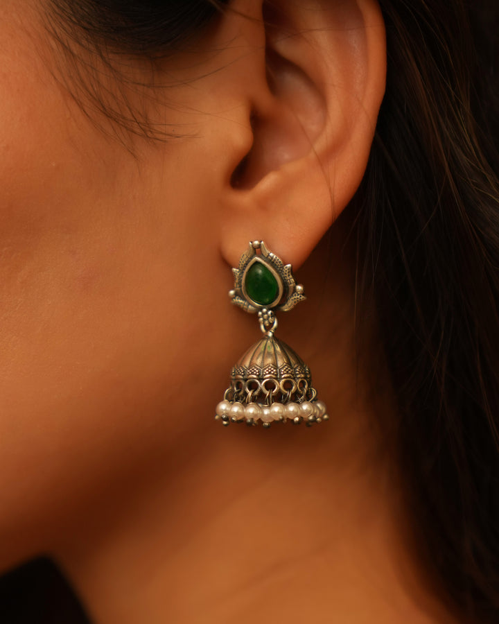 Oxidised_SilverEarrings_with_Pearl_Poai
