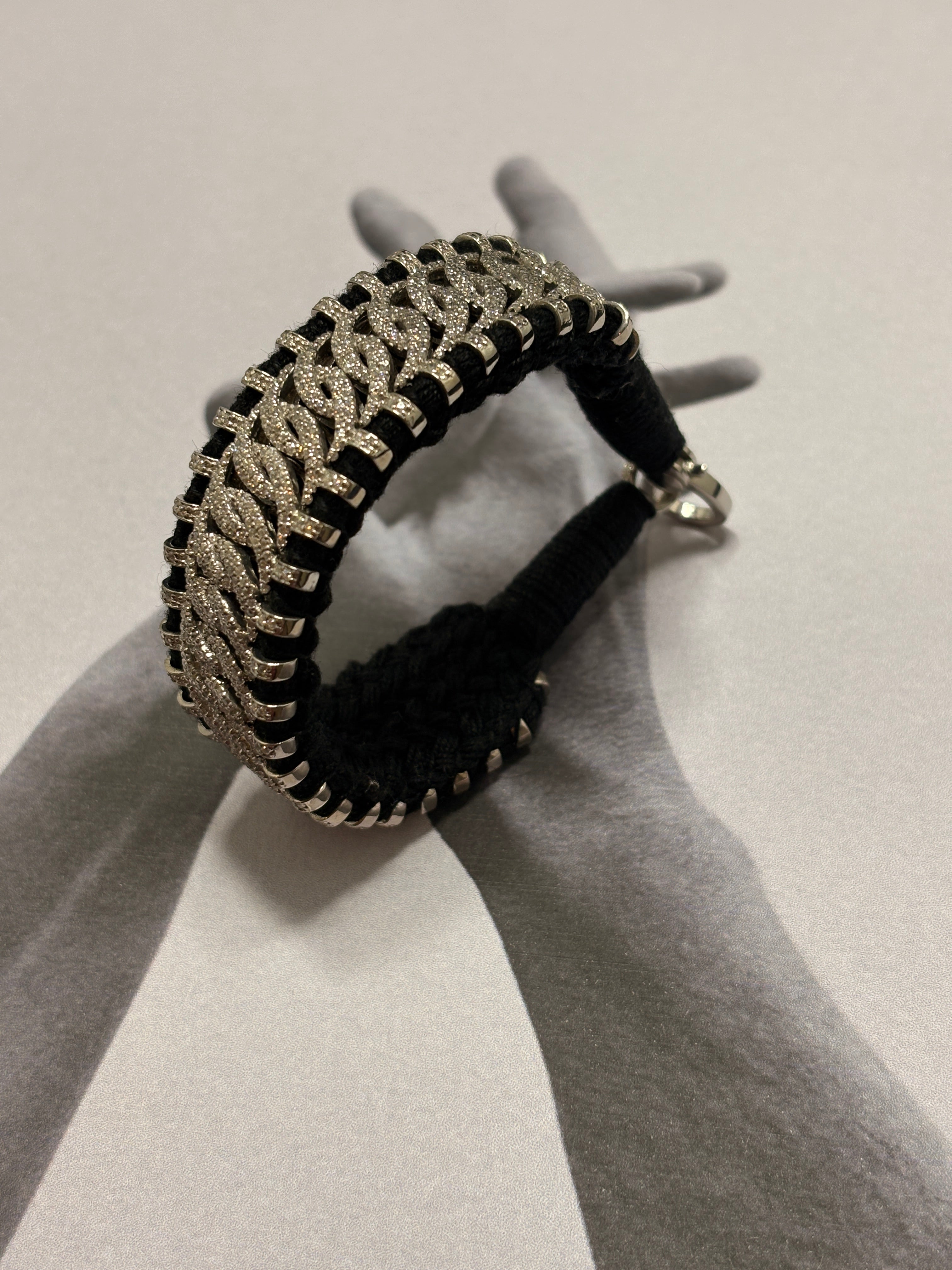 Silver Design Thread Bracelet