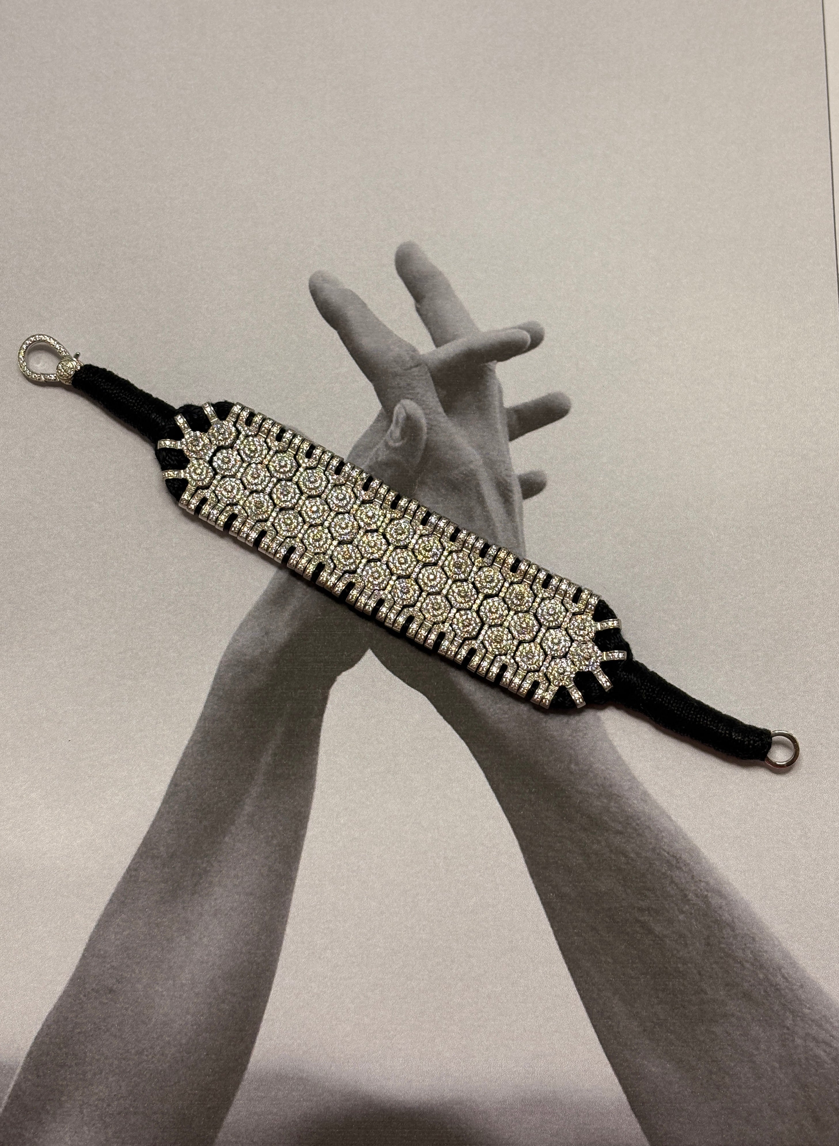 Silver Broad Thread Bracelet