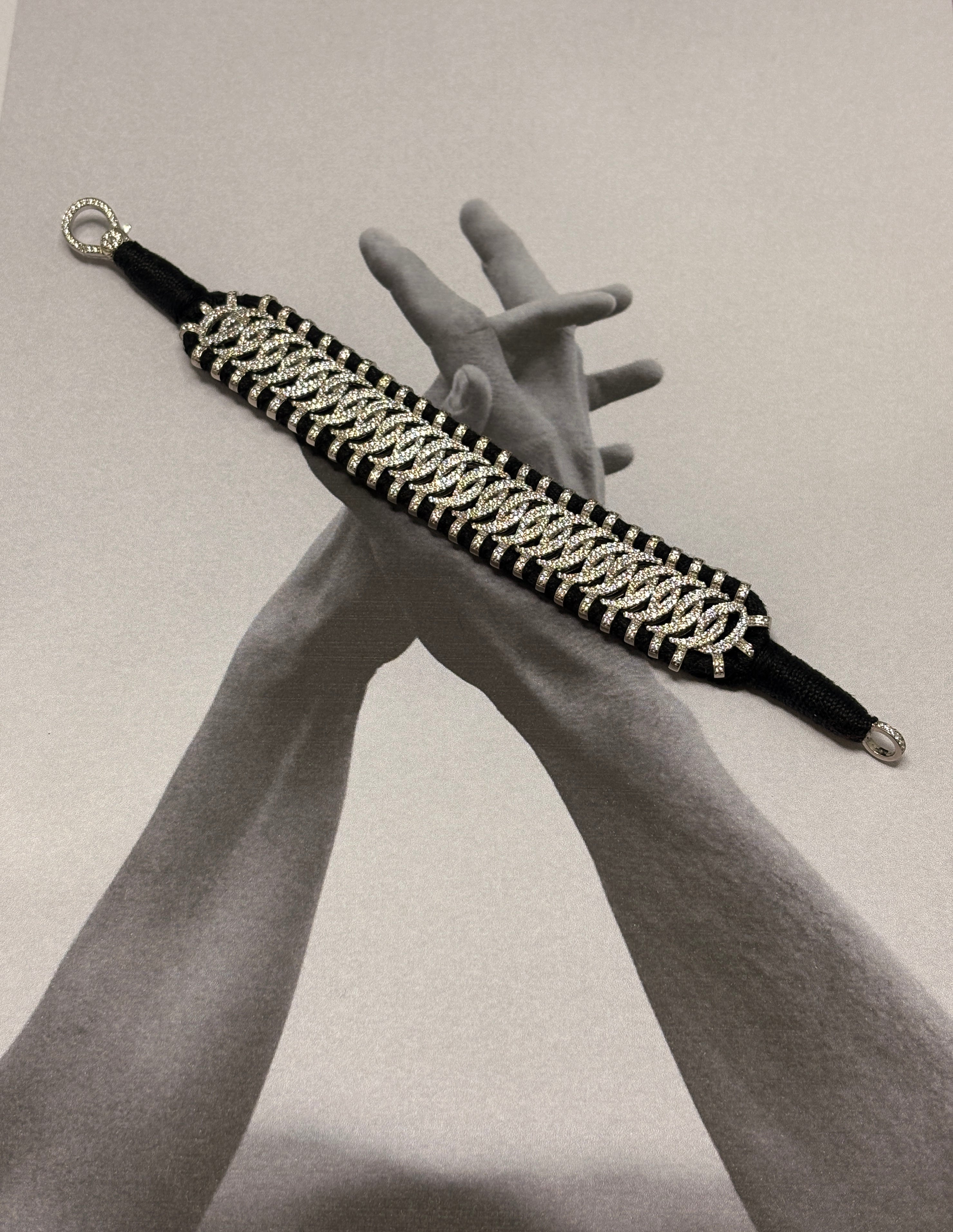 Silver Design Thread Bracelet