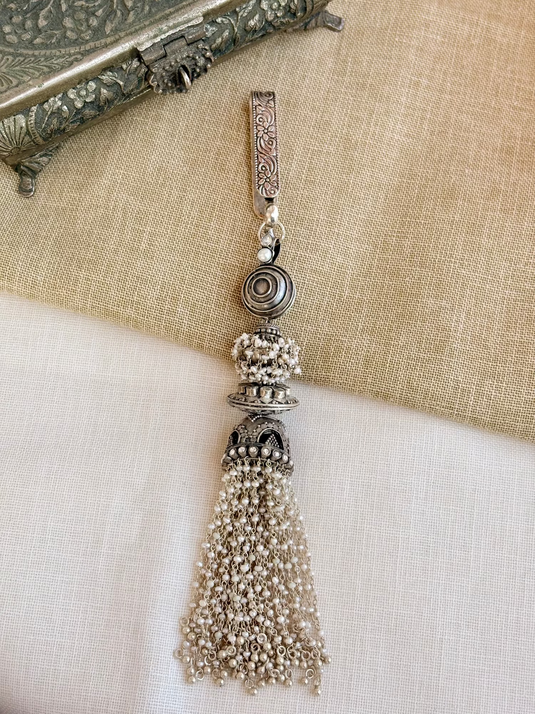 Silver Oxidised Key Ring With Pearls