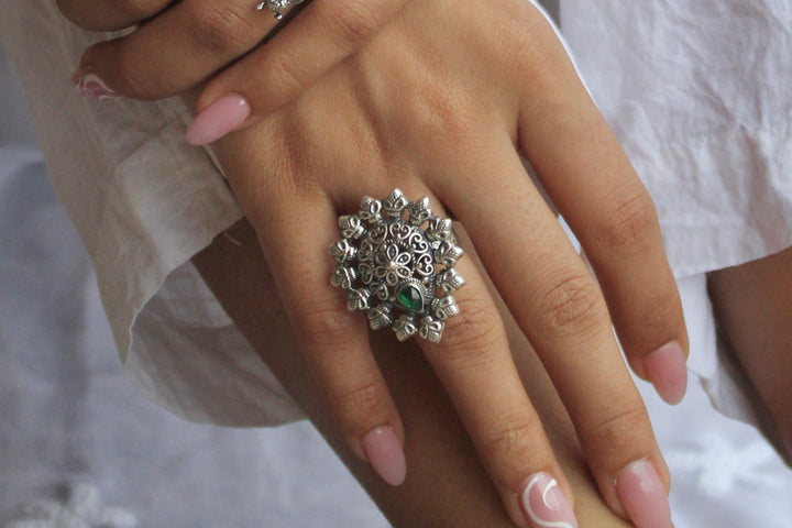 silver amika ring 