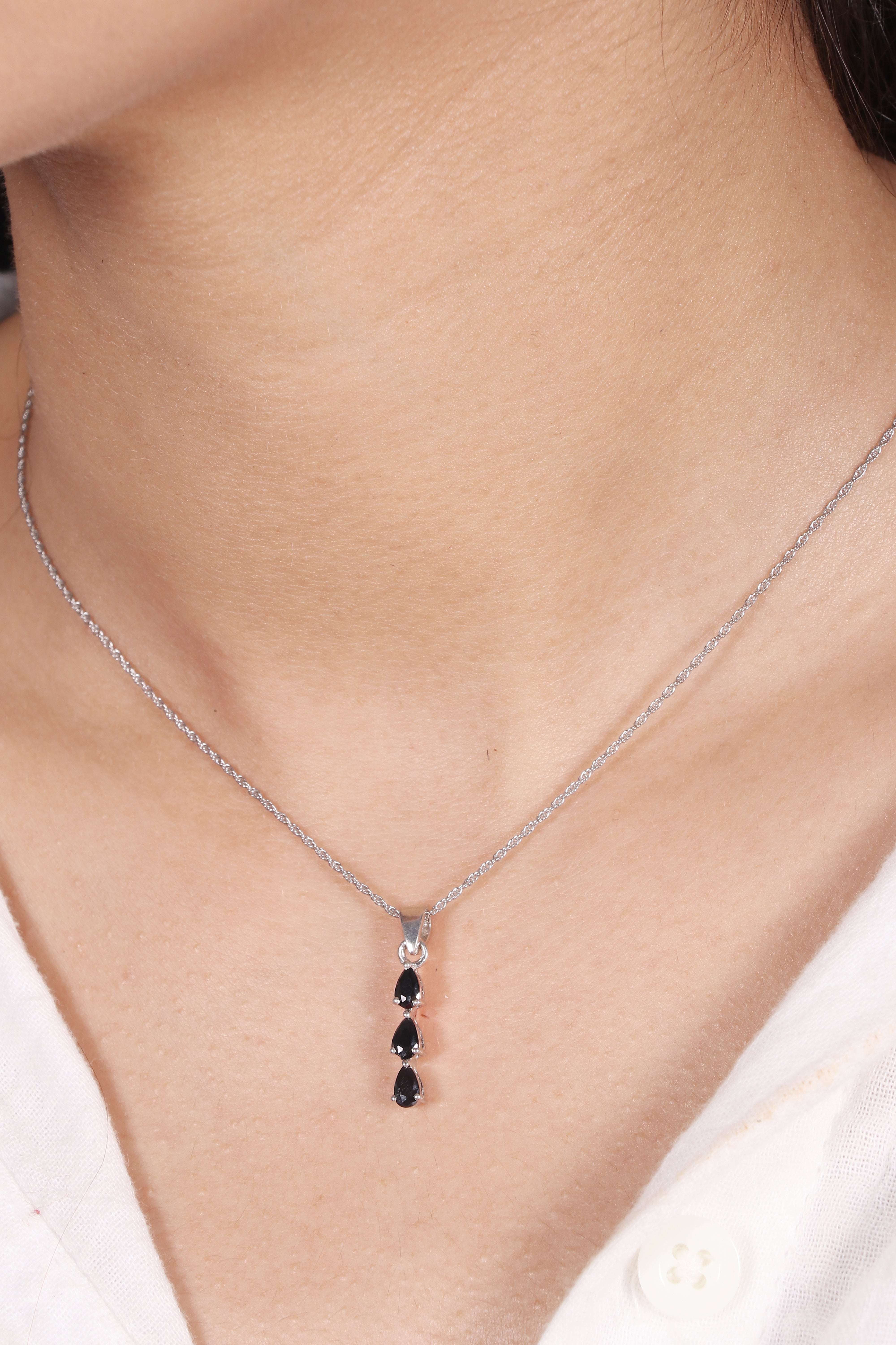 Silver Minimalist three In-line Black Stone Pendant