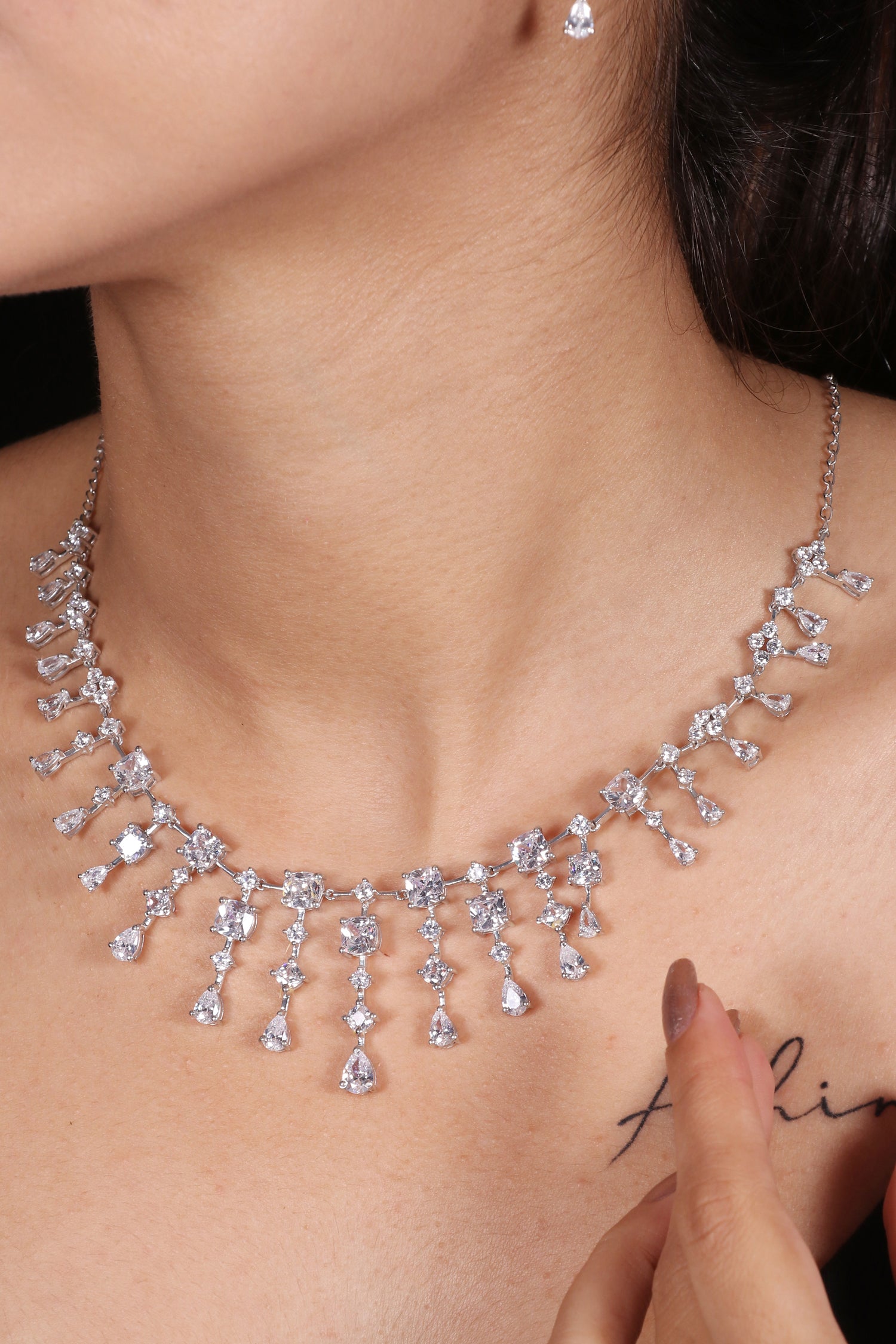 Silver Minimalist Designer Necklace Set