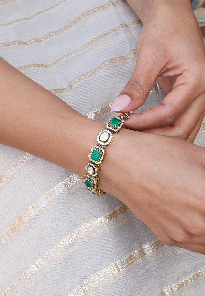 Classy Emerald Stone Gold Bracelet