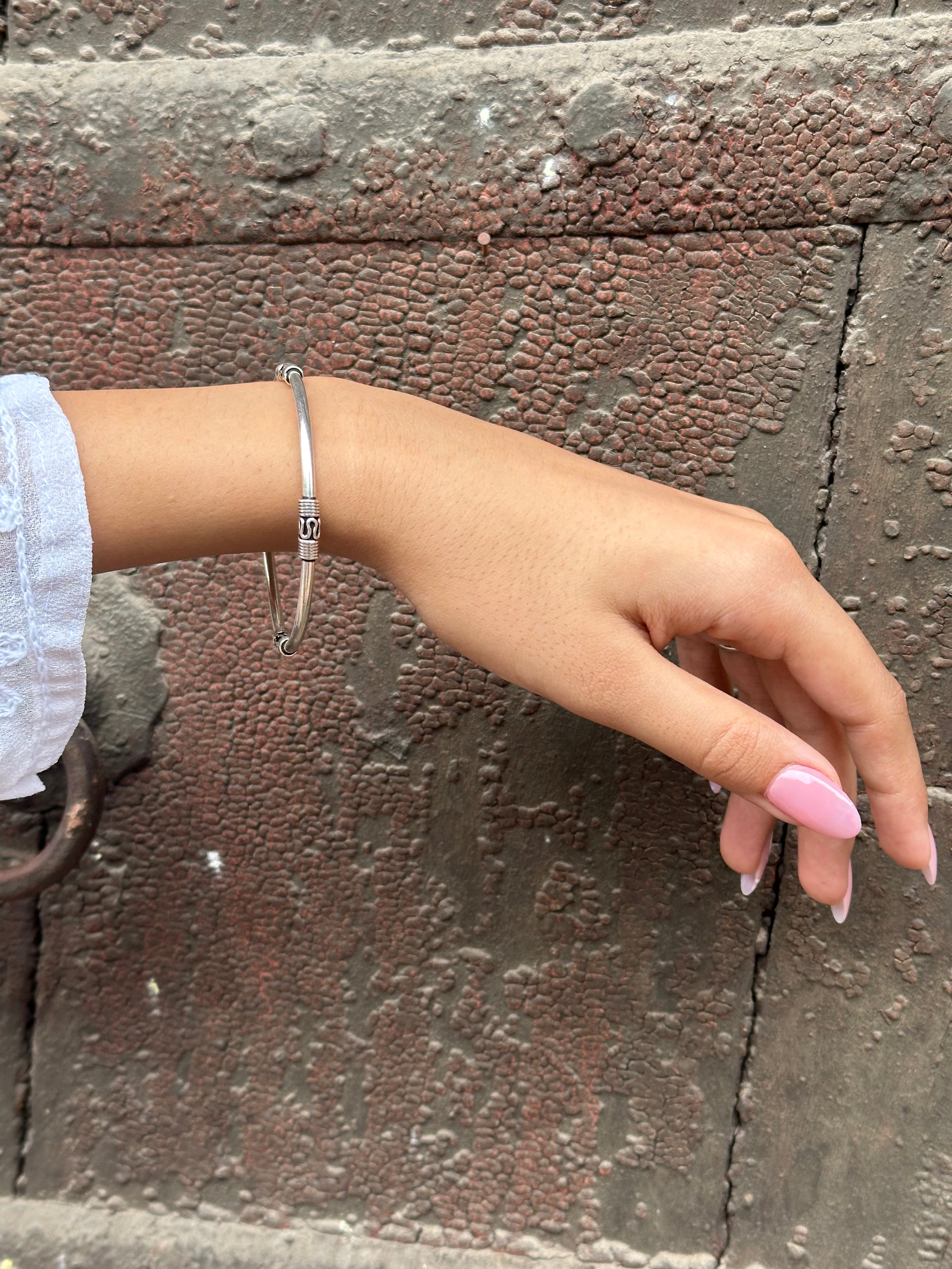 silver plain bangle