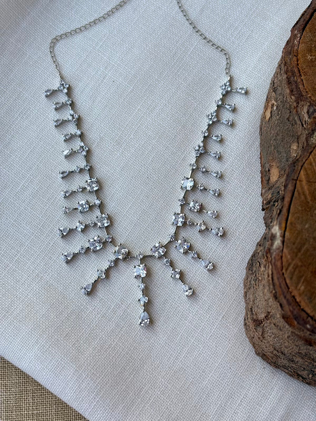 Silver Minimalist Designer Necklace Set (With Chain)