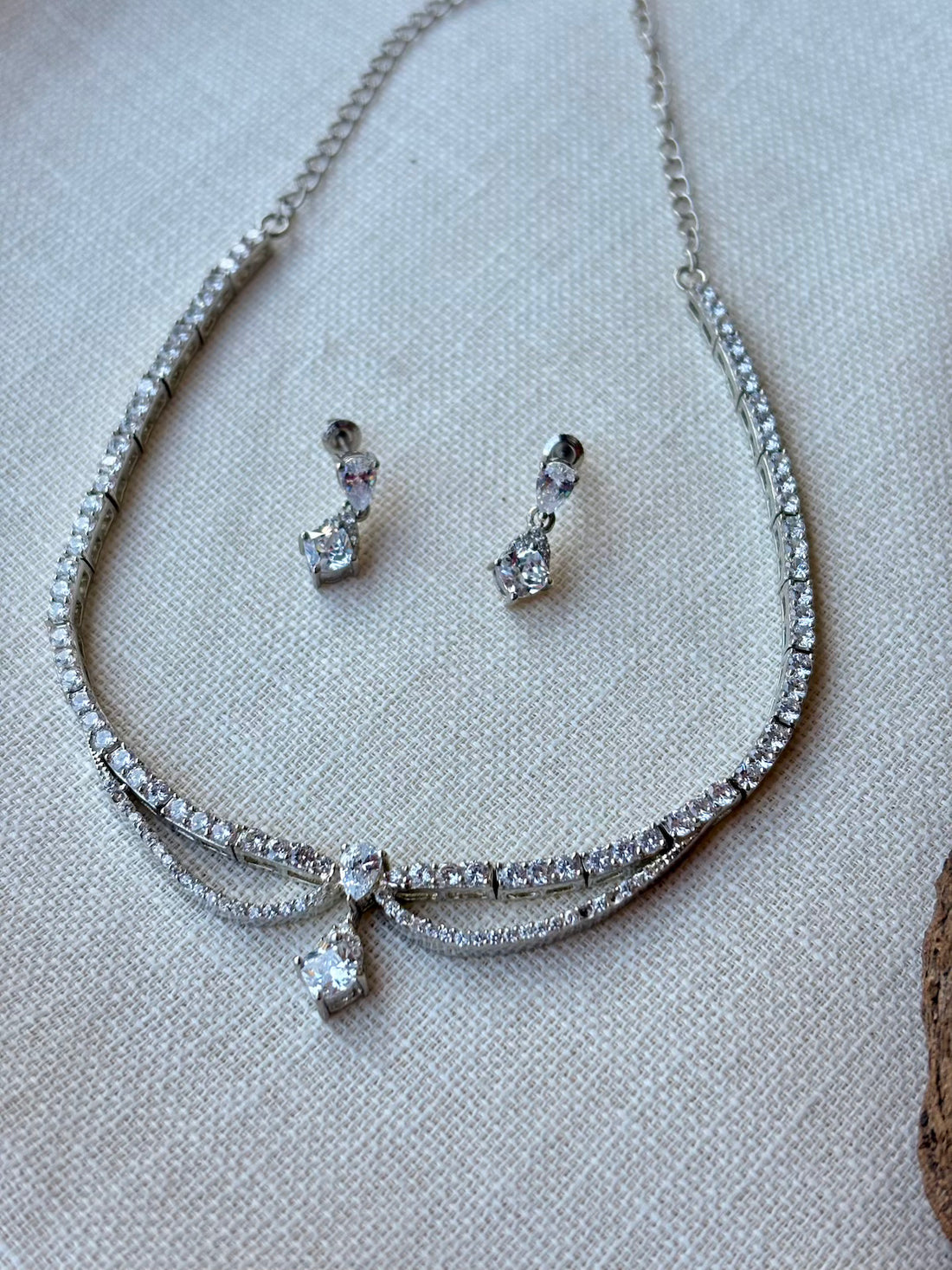 Silver Princess Necklace set (With Chain)