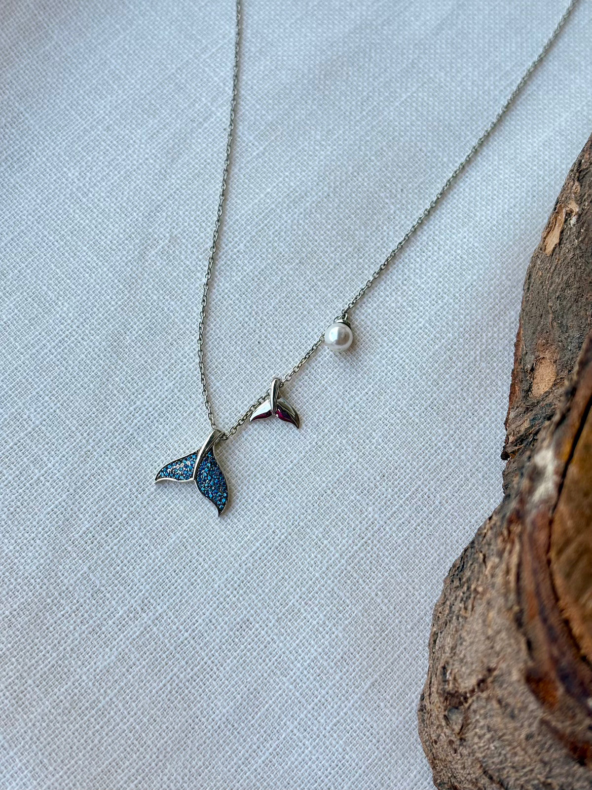 Silver Mermaid Tail Pearl Necklace (With Chain)