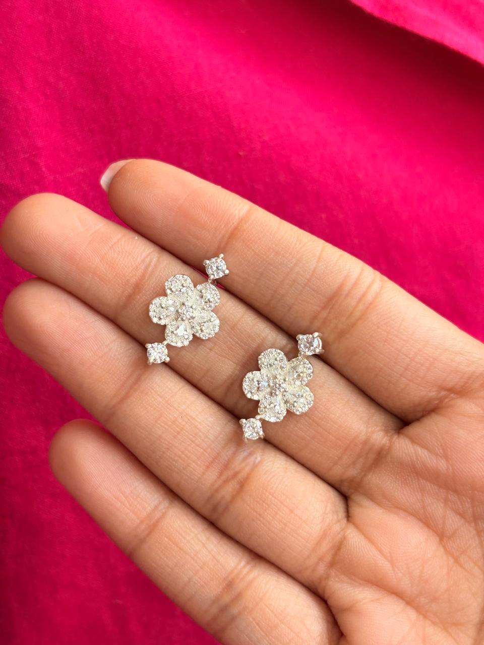 Silver CZ White Stone Flower Necklace Set (With Chain)