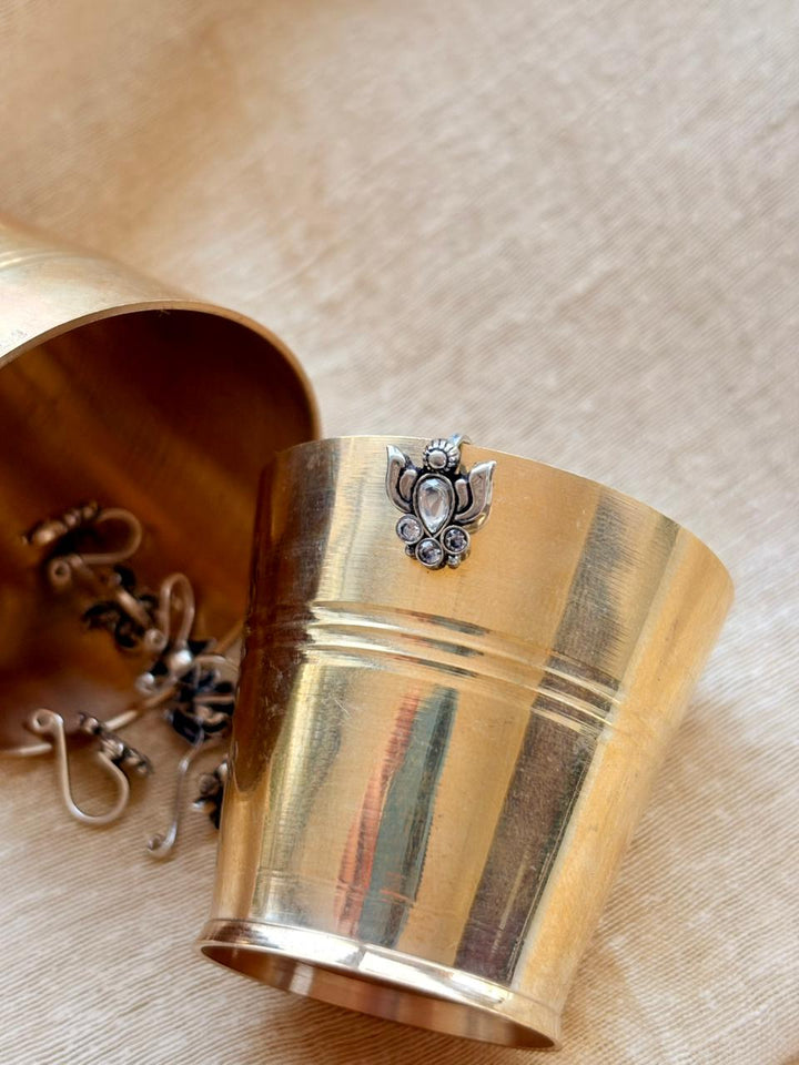 Silver White Stone Nosepin (Press on)