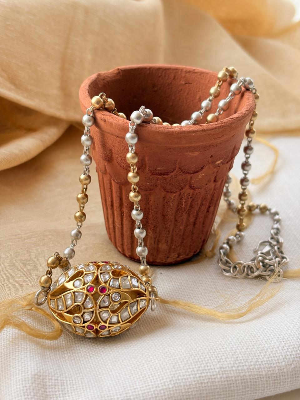 Silver Suheri Pendant Set