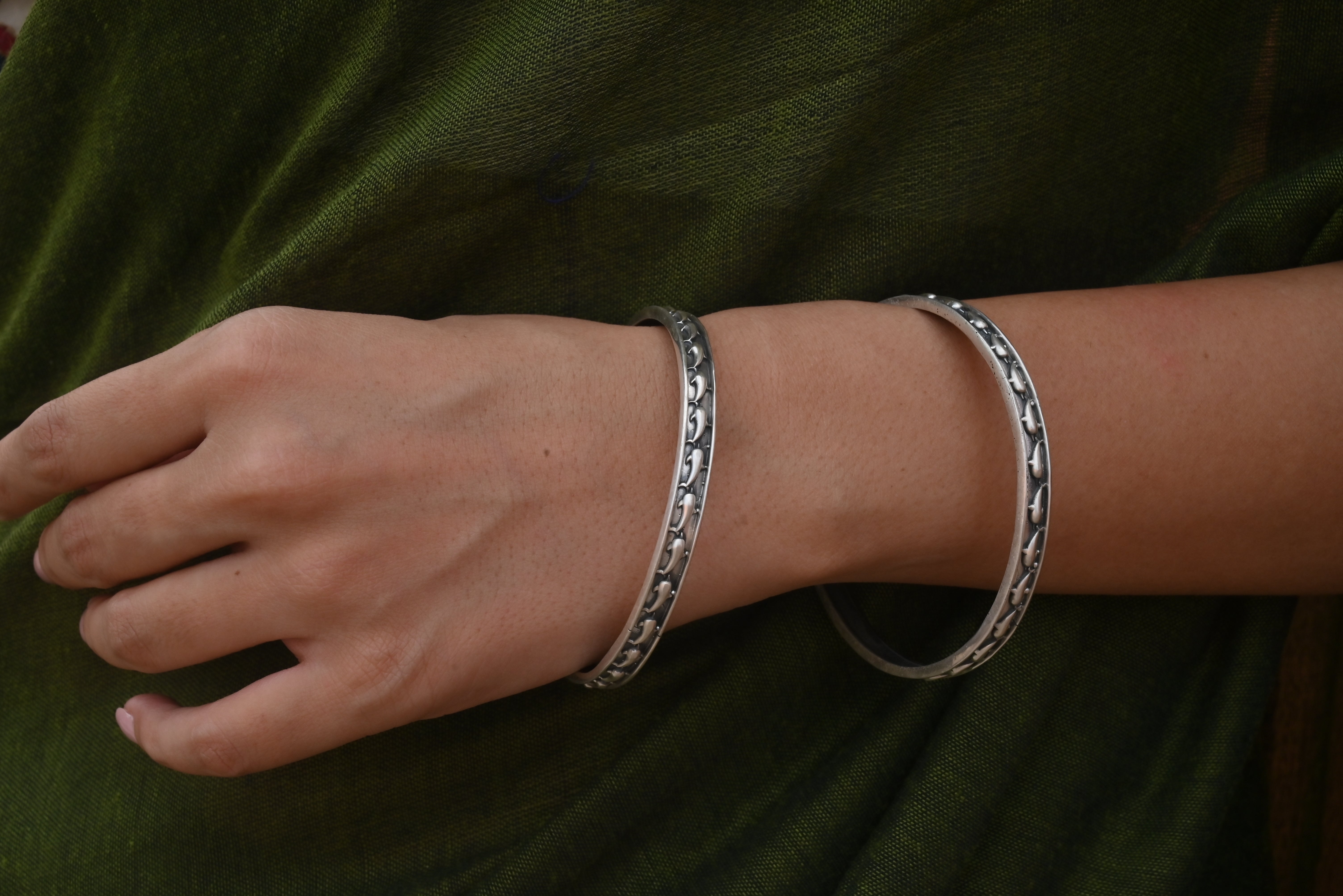 silver dolphain bangle