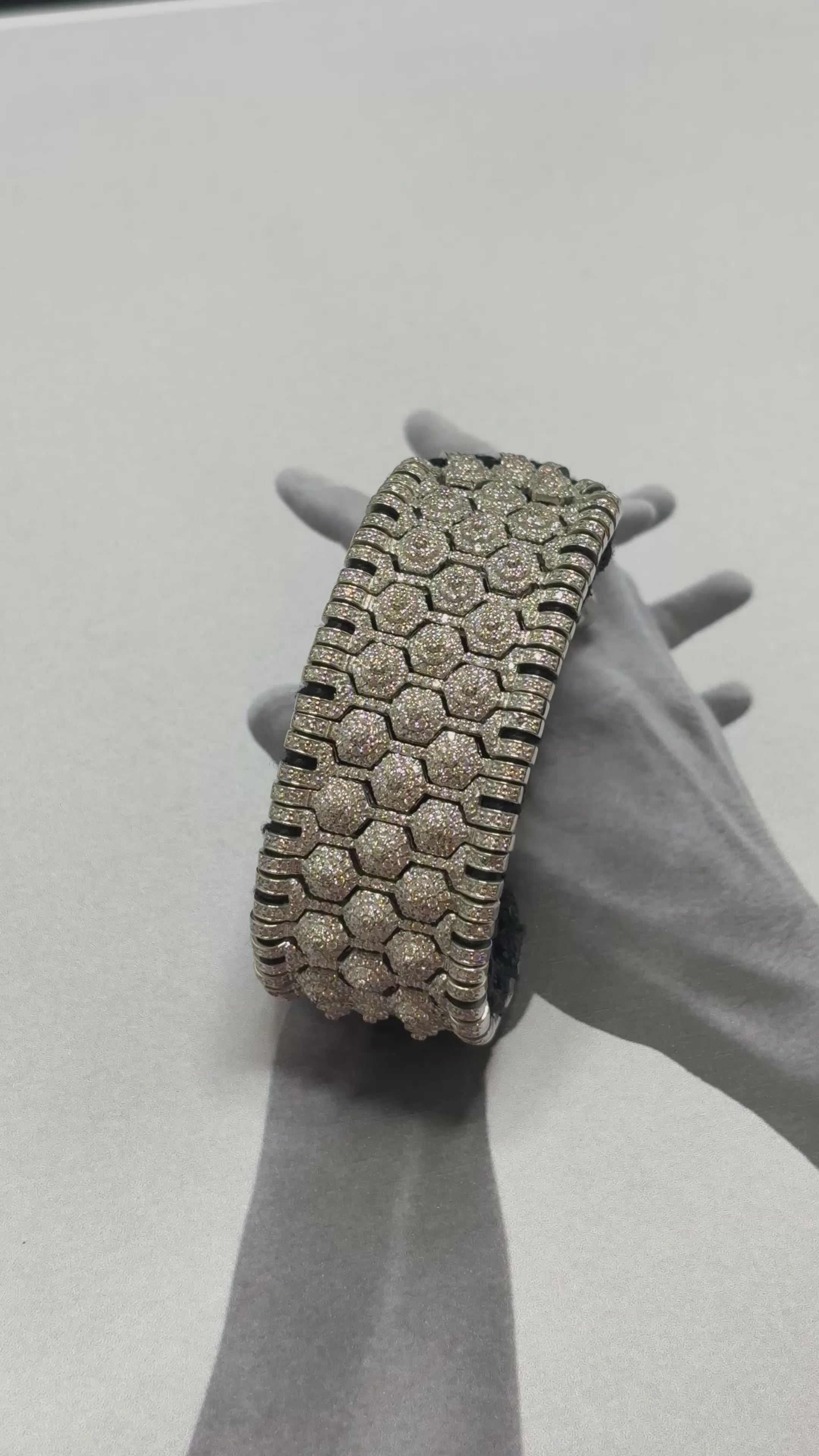 Silver Broad Thread Bracelet