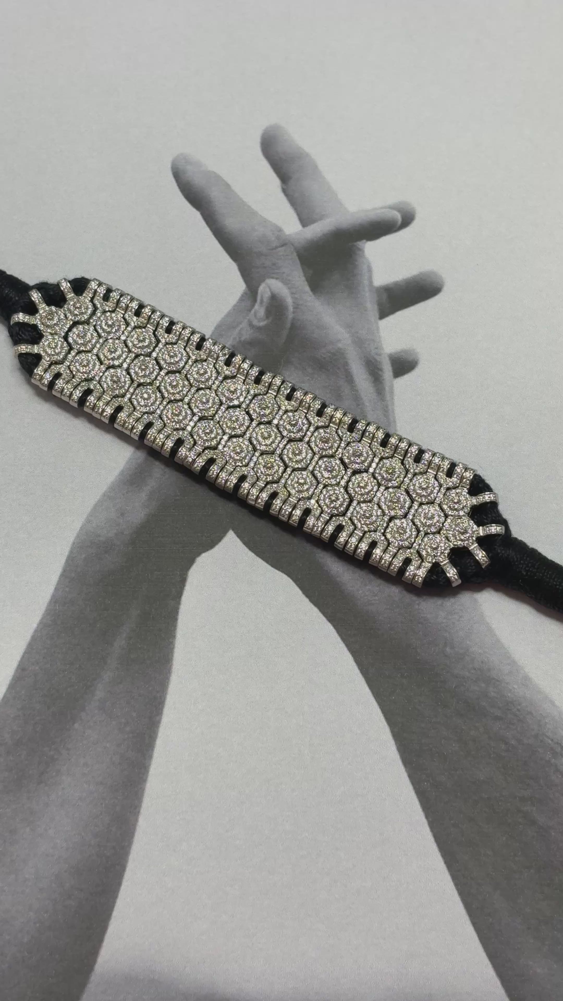 Silver Broad Thread Bracelet