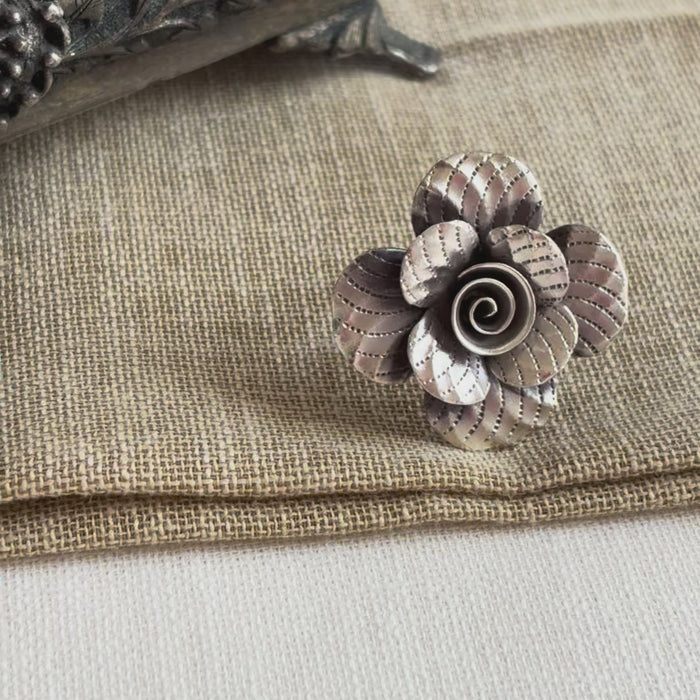 Silver Oxidised Flower Ring