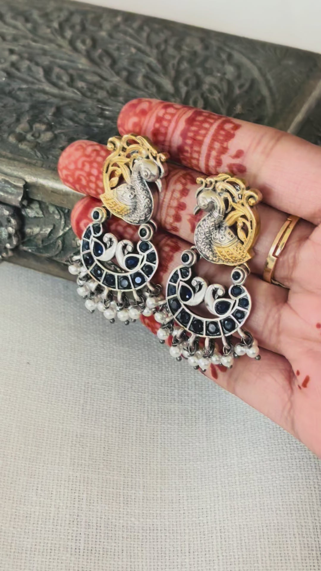 Silver Dual Tone Morkanth Earring